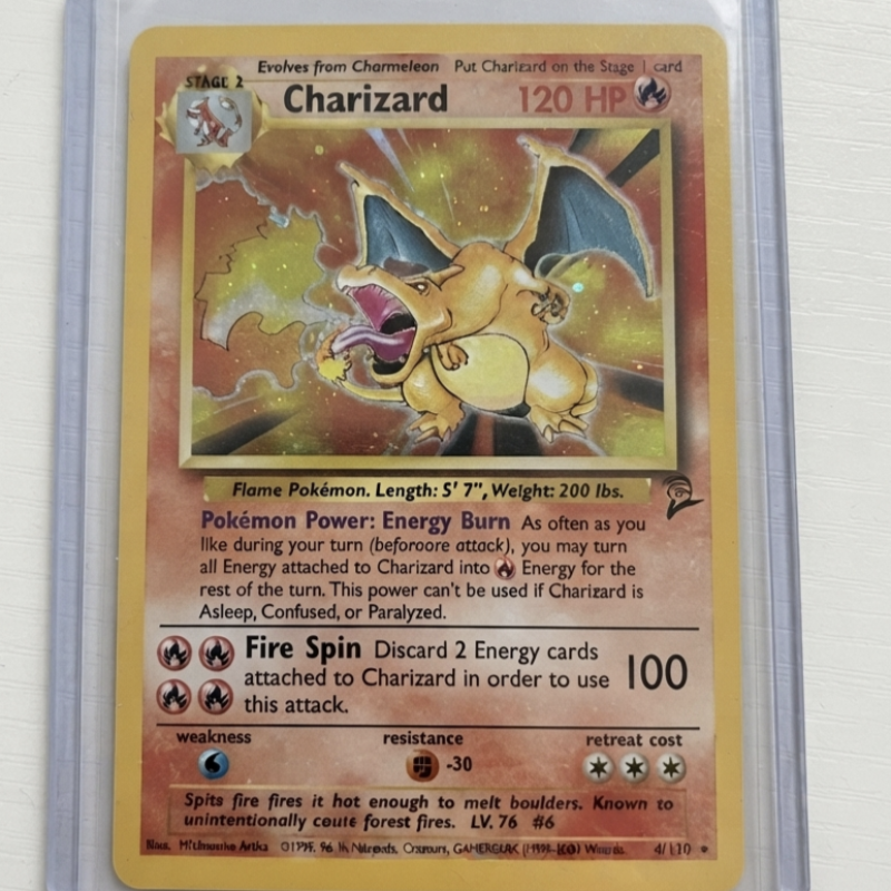 Pokemon 1. Sezon Charizard kartı